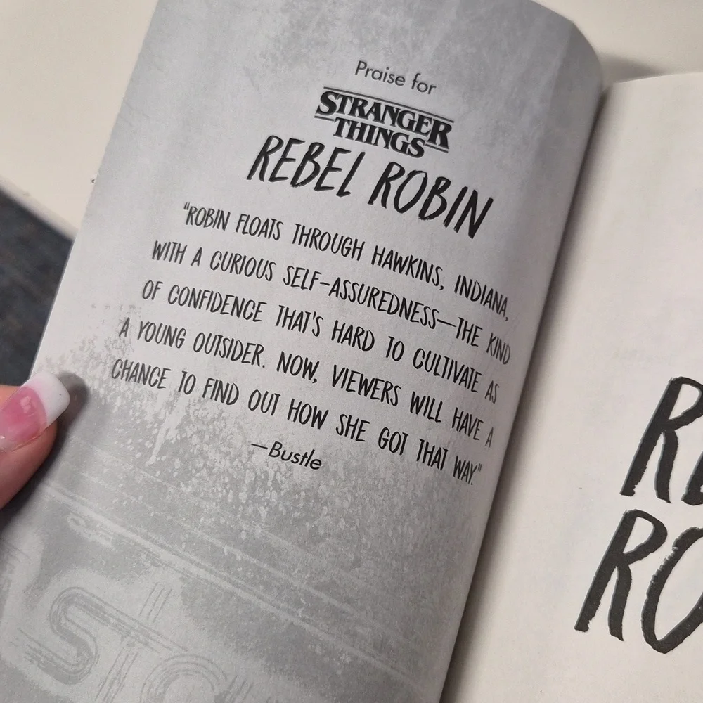 Stranger Things Rebel Robin Chapter Book - Picture 4 of 7